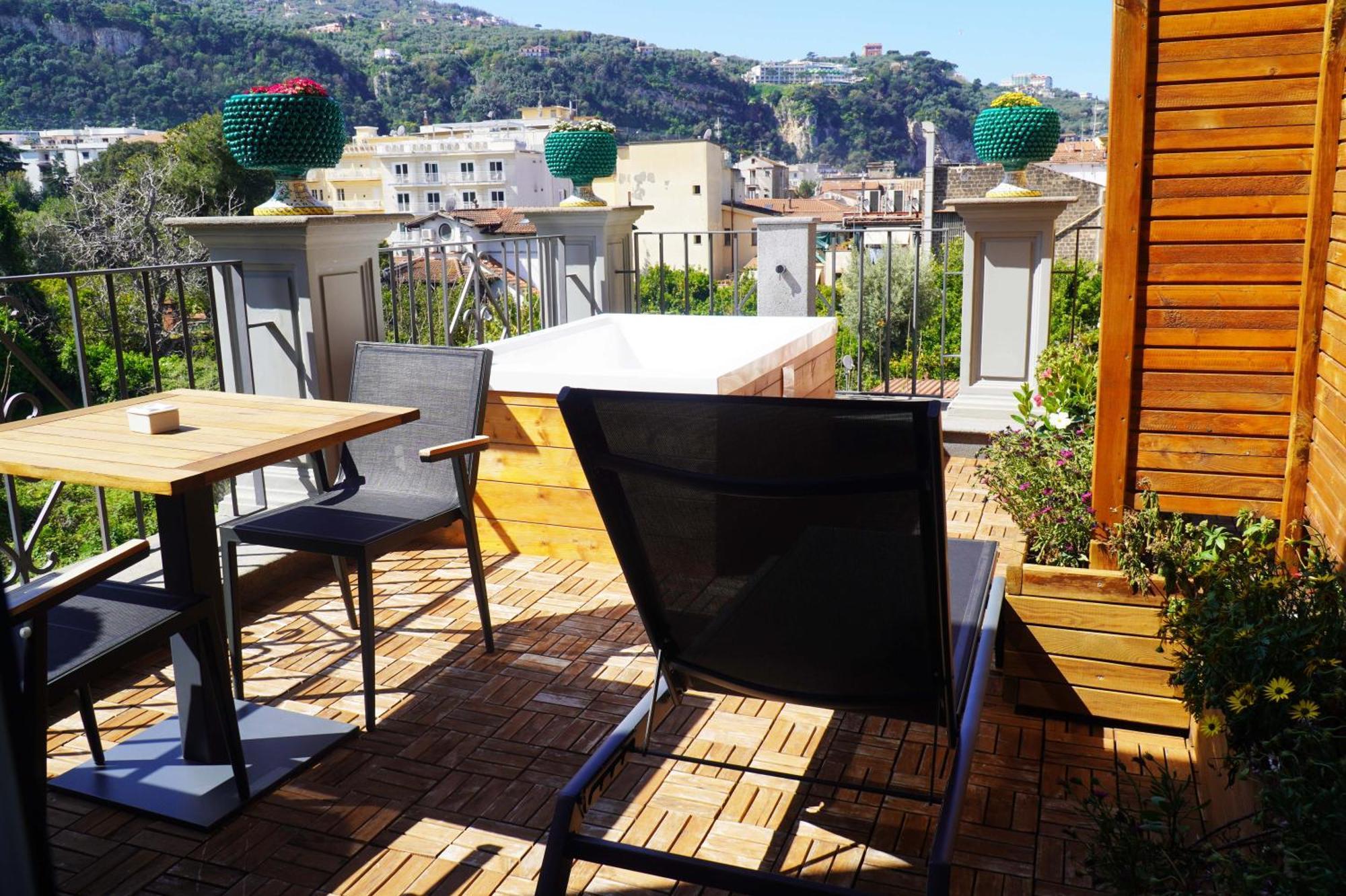 Hotel Palazzo Martinelli Sorrent Exterior foto
